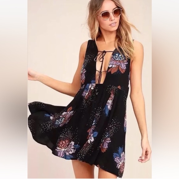 Free People Lovely Day Printed Tie Tunic Dress Black Combo Plunging - Picture 4 of 14